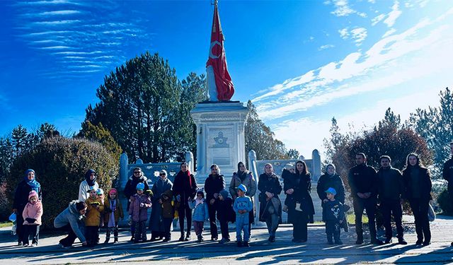 Kütahya’da öğrenciler “Yeşil Vatan” için doğa yürüyüşü yaptı
