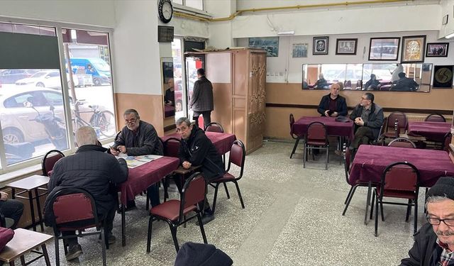 Ramazanda bu kıraathanede iftara kadar çay yok