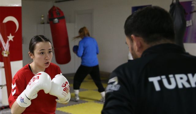 Denizlili genç boksörün hedefi Avrupa şampiyonluğu