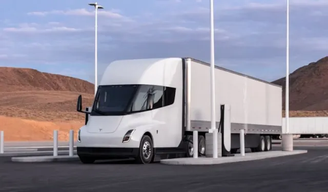 Elektrikli nakliyat: Tesla Semi Truck 2026 güncel fiyatı ve özellikleri