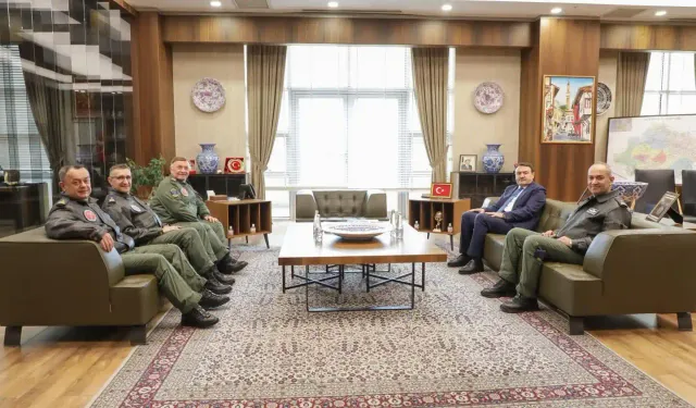 Korgeneral Kadıoğlu’ndan Kütahya Valisi Işın’a ziyaret