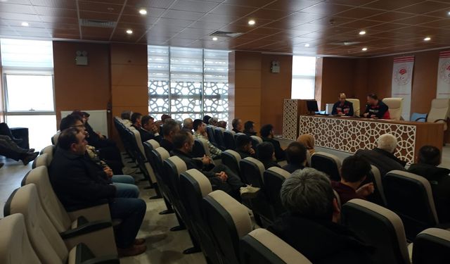 Küçükbaş sürü yönetimi kursu Kütahya’da başladı