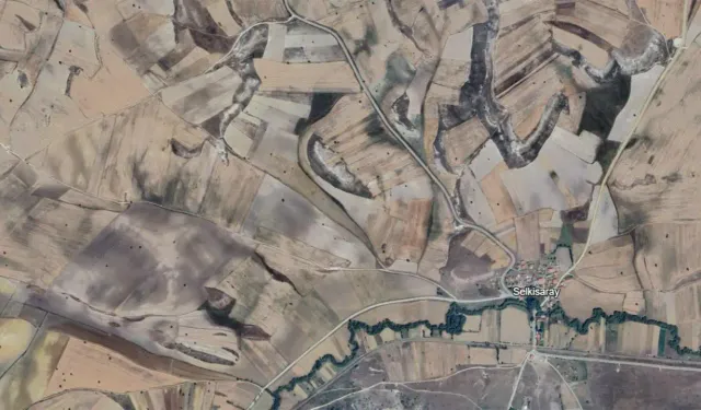 Kütahya’da dev tarla mahkemeden satışa çıkarıldı