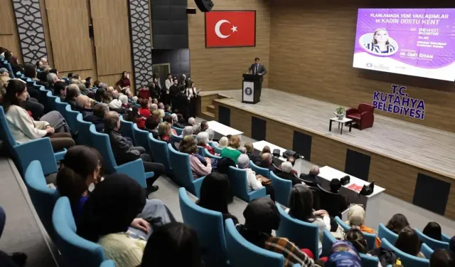 Kütahya’da “Kadın Dostu Kent” söyleşisine yoğun ilgi