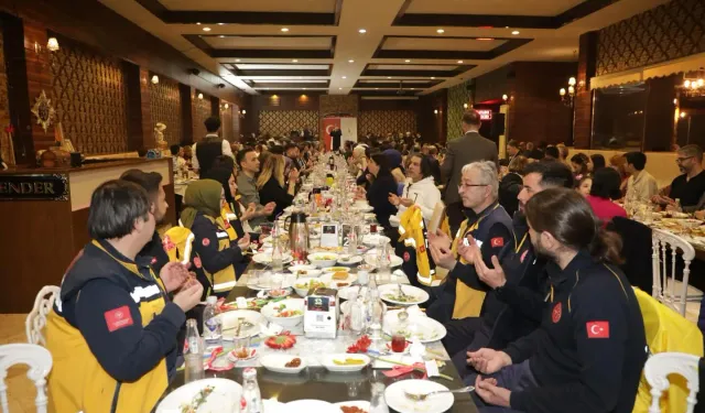 Kütahya’da sağlık çalışanları iftarda buluştu