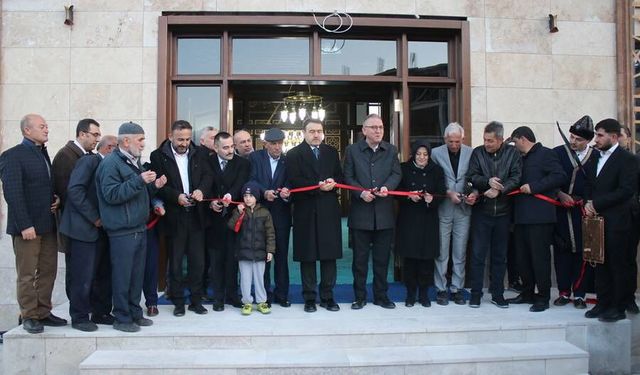 Kütahya’da Tarihi Sultan Alaaddin Camisi yeniden ibadete açıldı