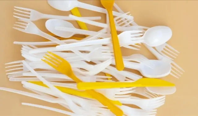 Plastik çatal, tabak ve pipetlerin piyasaya arzı yasaklanıyor