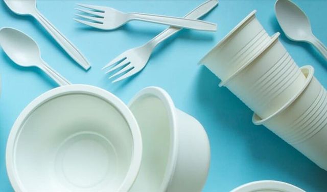 Tek kullanımlık bazı plastik ürünlerde kısıtlama başlıyor