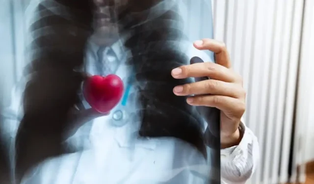 Kalbi durdurulmadan yapılan ameliyatla sağlığına kavuştu