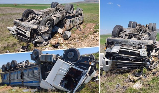 Kütahya’da tır yoldan çıktı, ters döndü