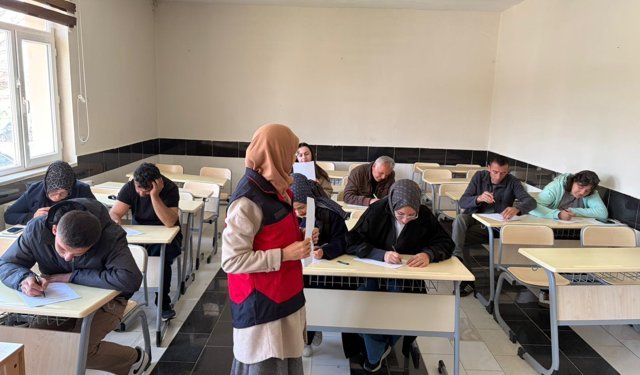 Kütahya Pazarlar’da sürü yöneticisi kursu tamamlandı