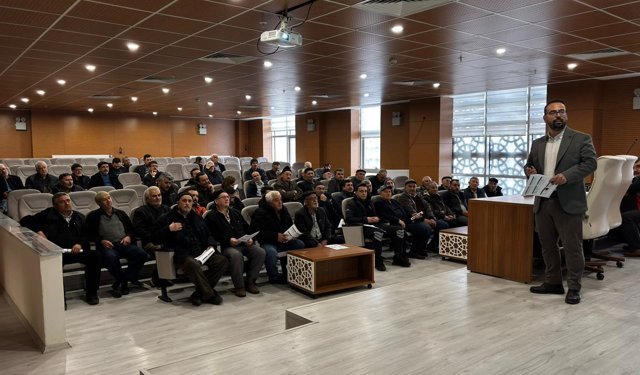 Kütahyada bitki koruma ürünleri eğitimi verildi