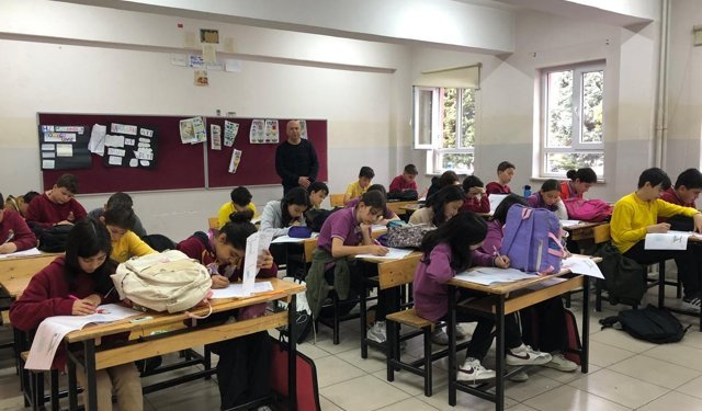 Kütahya'da matematik ortak yazılı sınavı yapıldı
