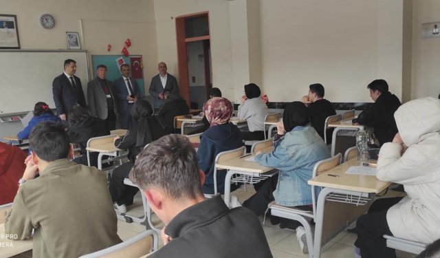 Kütahya'da Temel Dini Bilgiler sınavı ilçe aşaması yapıldı