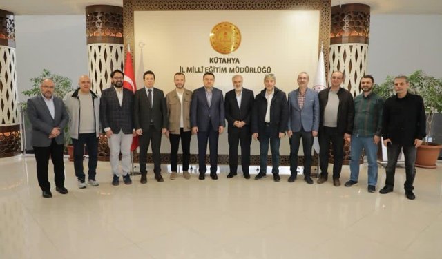 "Modern Dünyada Aile Kalabilmek" söyleşisi Kütahya’da yapıldı