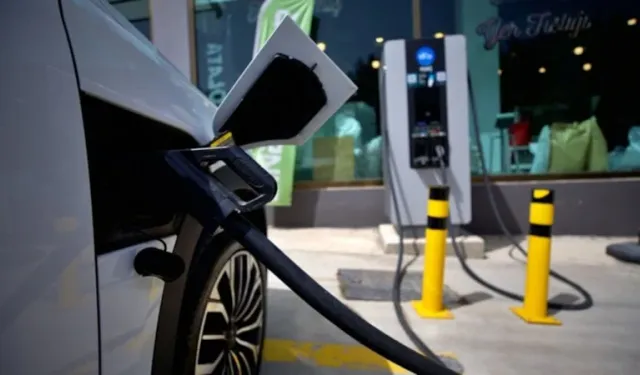 Türkiye’de otomobil satışlarında yeni dönem: Yarısı elektrikli