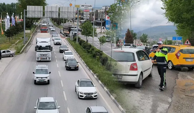 Kütahya kara yolunda bayram yoğunluğu yaşanıyor