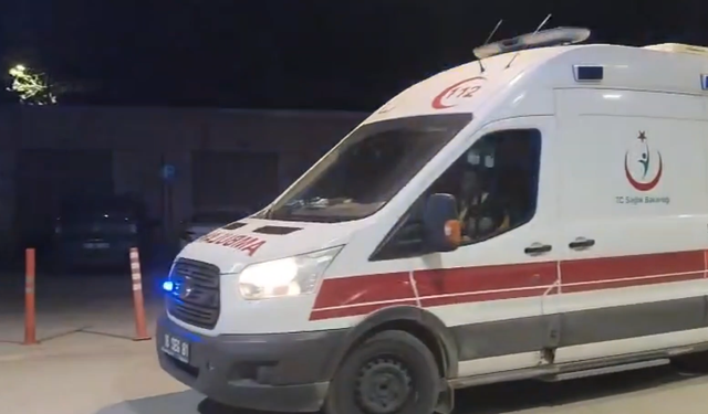 Bursa İnegöl’de motosiklet ile otomobil çarpıştı 2 yaralı