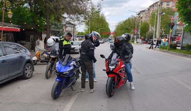 Kütahya’da motosiklet sürücülerine yönelik denetim