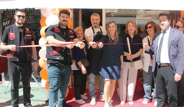 Kütahya’da “The Chicken Lab Piliç Çevirme” hizmete açıldı