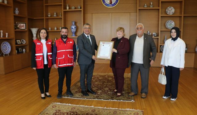 Türk Kızılay’dan Kütahya DPÜ’ye teşekkür plaketi
