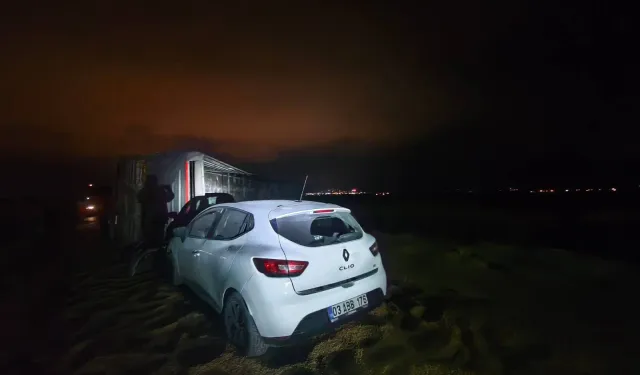 Afyonkarahisar'da tır ile otomobil çarpıştı: 4 yaralı
