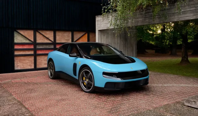 Ferrari ilk elektrikli modeli Luce’u tanıttı