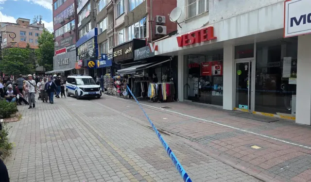 Kütahya bir garip olay, tabancayla eline sıktı