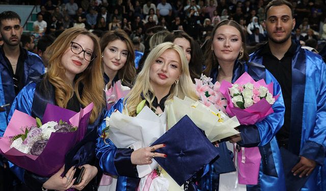 Kütahya DPÜ'de mezuniyet töreni düzenlendi