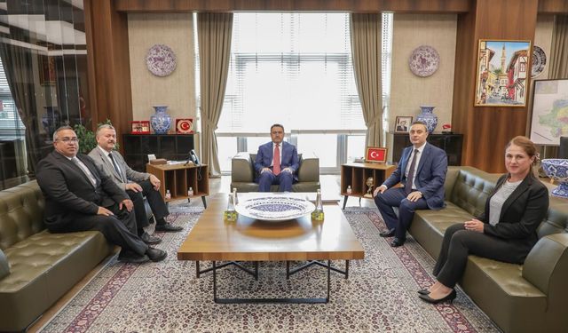 Kütahya Valisi Musa Işın, çevre ve şehircilik heyetini kabul etti