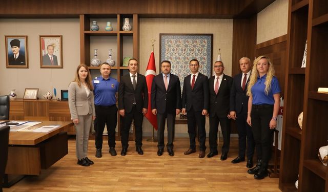 Kütahya Valisi Işın, ceza infaz personellerini kabul etti