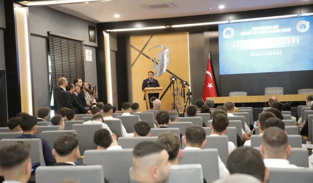 Kütahya Valisi Işın, tecrübelerini öğrencilerle paylaştı