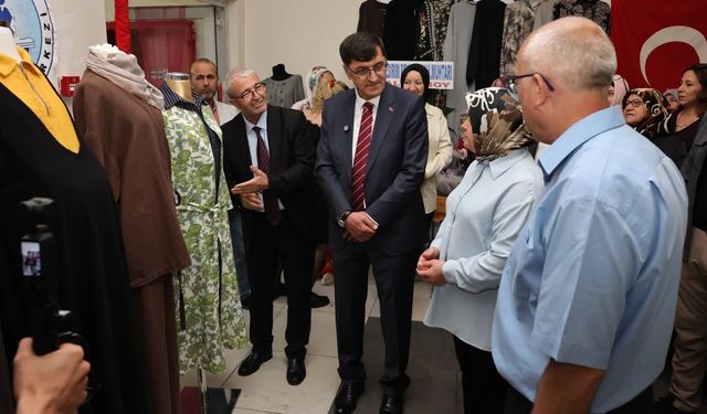Kütahya Yıldırım Beyazıt Mahallesin'de dikiş sergisi açıldı