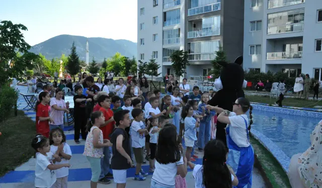 Kütahya’da çocuklar sokak oyunlarında buluştu