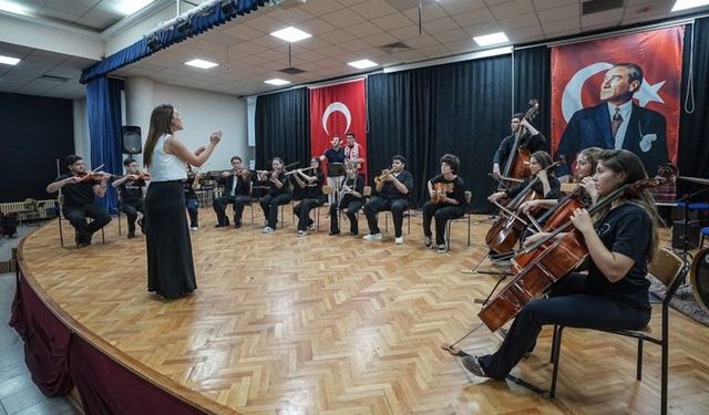 Milli Takım marşını Bursalı öğrenciler besteledi