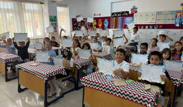 Milyonlarca öğrenci yarın karne alacak