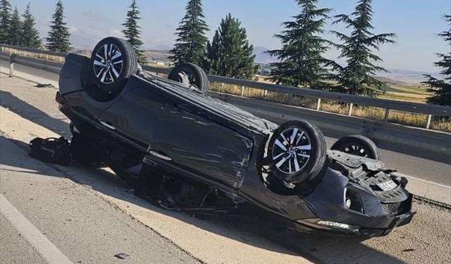 Afyon-Kütahya yolunda kaza: 5'i çocuk 8 yaralı