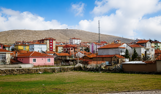 Kütahya Altıntaş’ta icra yoluyla 3 taşınmaz ihaleye çıkıyor
