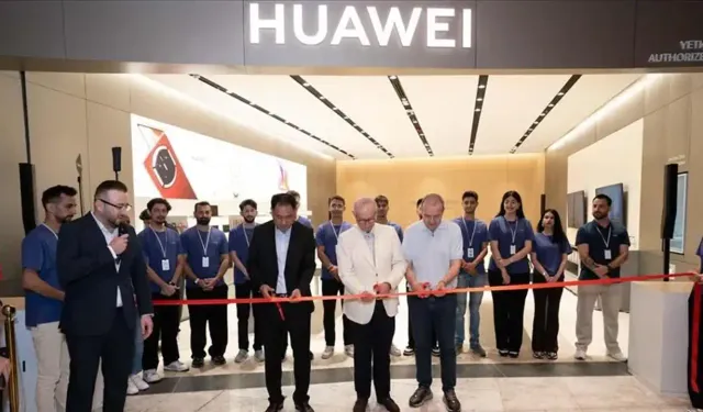 Huawei Türkiye'deki yeni deneyim mağazasını açtı