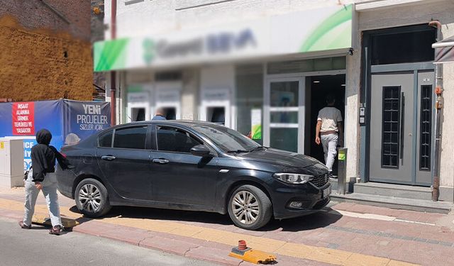 Kütahya'da bir kadın dolandırılmaktan son anda kurtuldu