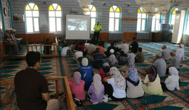 Kütahya’da cami cemaatine “trafik eğitimi”