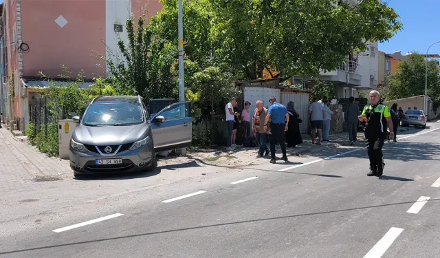 Kütahya'da otomobil bahçeye savruldu, yaralılar var