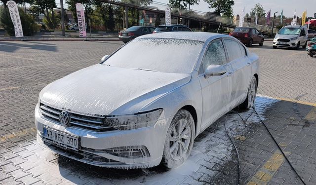 Kütahya’da seyyar oto yıkama dönemi başladı