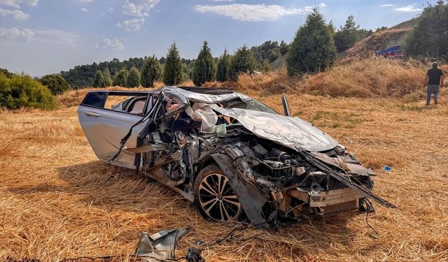 Uşak'ta otomobil takla attı: Sürücü hayatını kaybetti