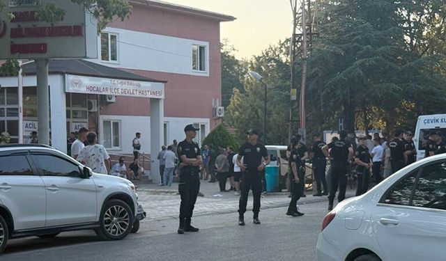 Afyonkarahisar'da 77 yaşındaki baba, oğluyla tartışan 2 kişiyi öldürdü
