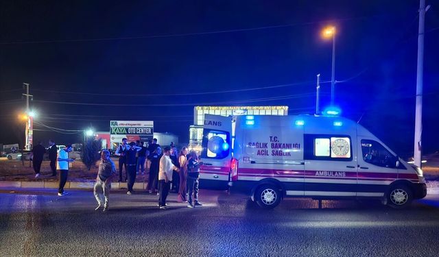 Afyonkarahisar’da otomobilin çarptığı yaya hayatını kaybetti