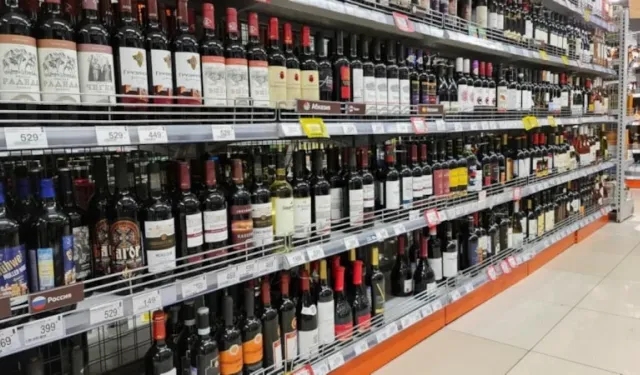 Dev market zincirinden "alkol yasağı" kararı