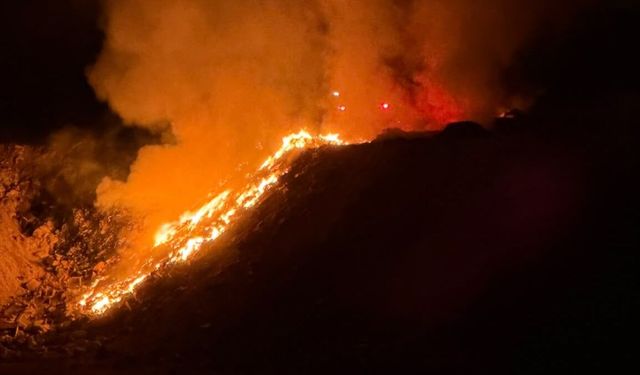 Kütahya’da çöp yangınına ekiplerden hızlı müdahale