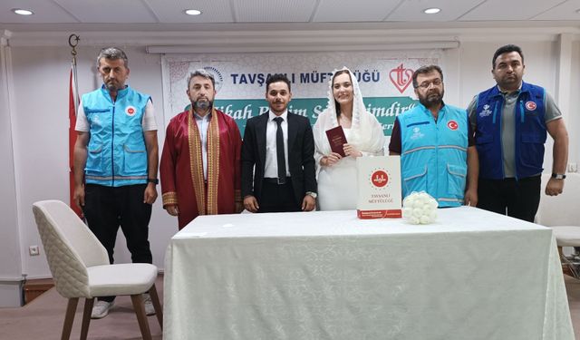 Kütahya'da genç çifte İki insan bir hayat projesi desteği