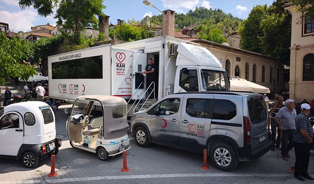 Kütahya’da Kızılay’ın kampanyası devam ediyor